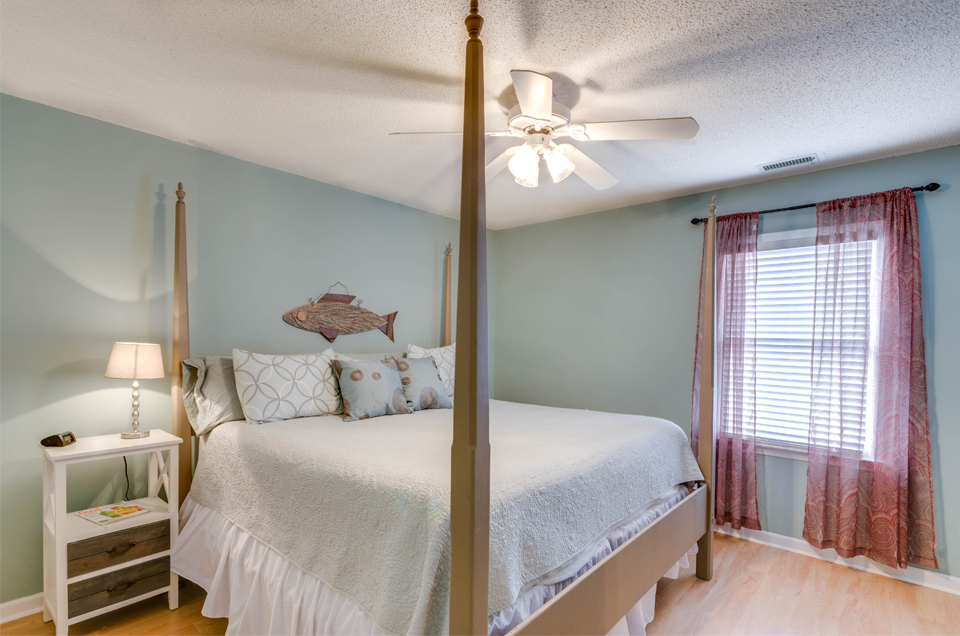 Master bedroom, Lake House on Badin Lake, New London NC. Photo by Esjay Media. Charlotte real estate photography.