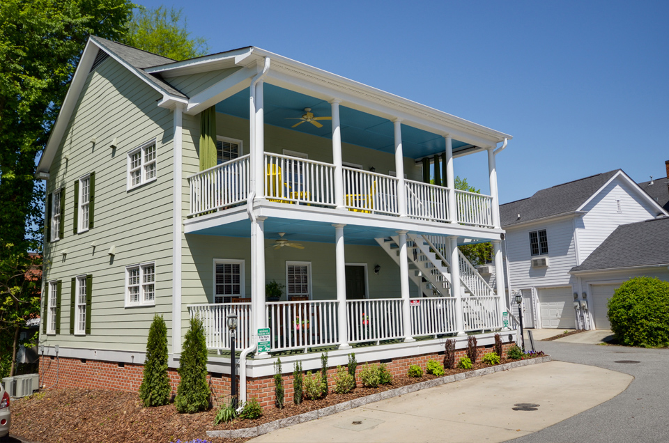 This real estate photo features a rental condo we photographed in Greensboro NC. Shot by Esjay Media, Charlotte real estate photography.